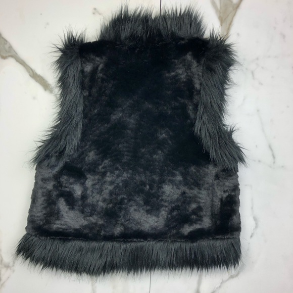 Ann Taylor LOFT Petites Faux Fur Vest Black - Picture 6 of 6